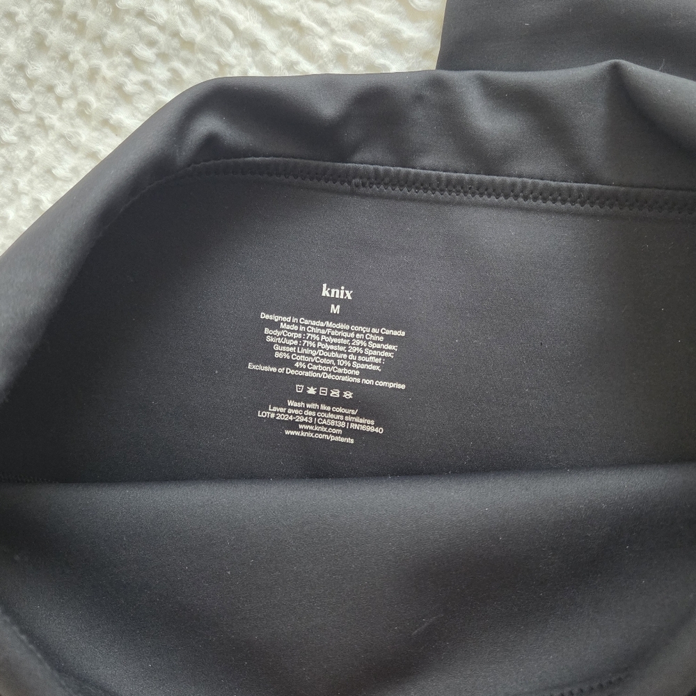 Knix Studio Leggings - Picture 7 of 7